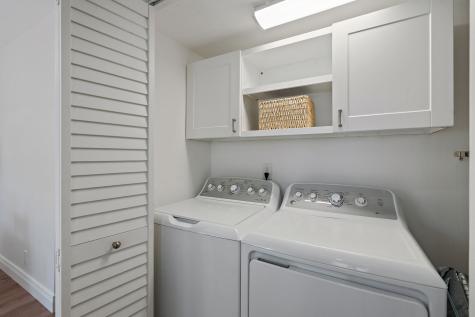 8207 Sawyer Brown Road Nashville TN 37221