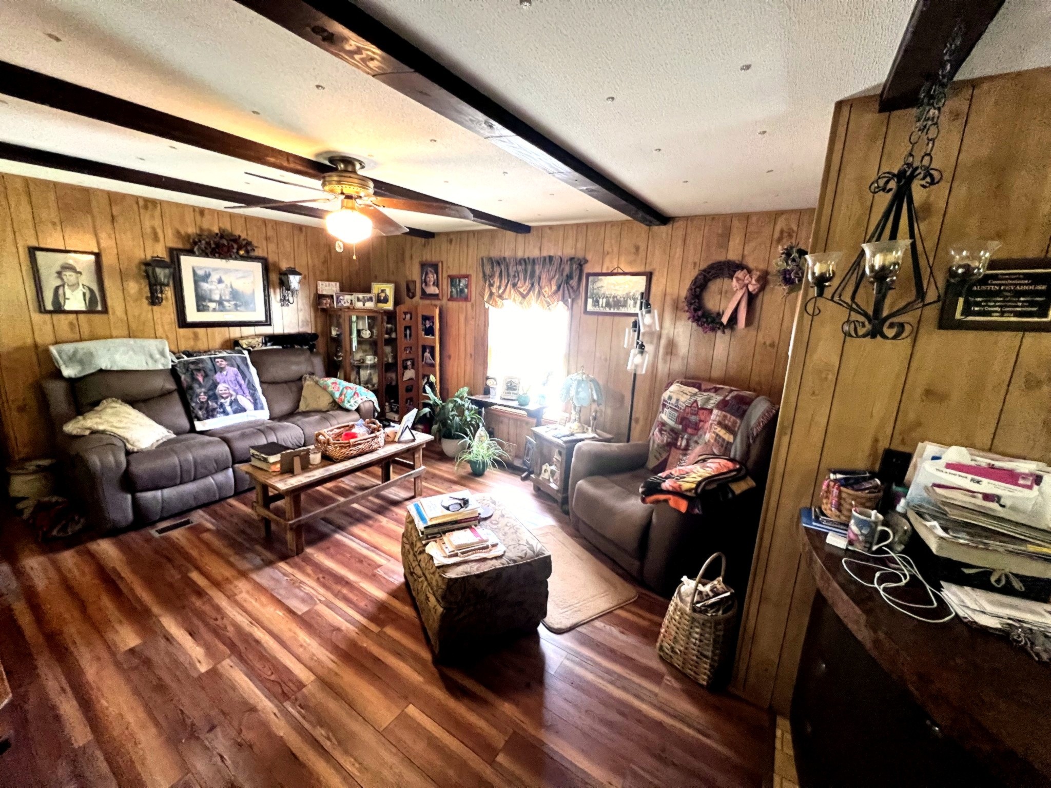 1133 Culps Bend Road Clifton TN 38425
