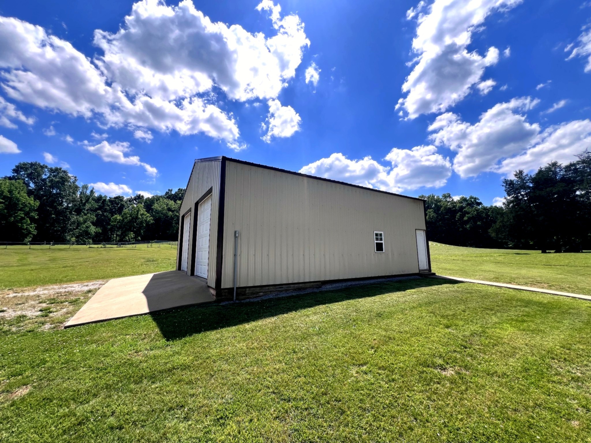 1133 Culps Bend Road Clifton TN 38425