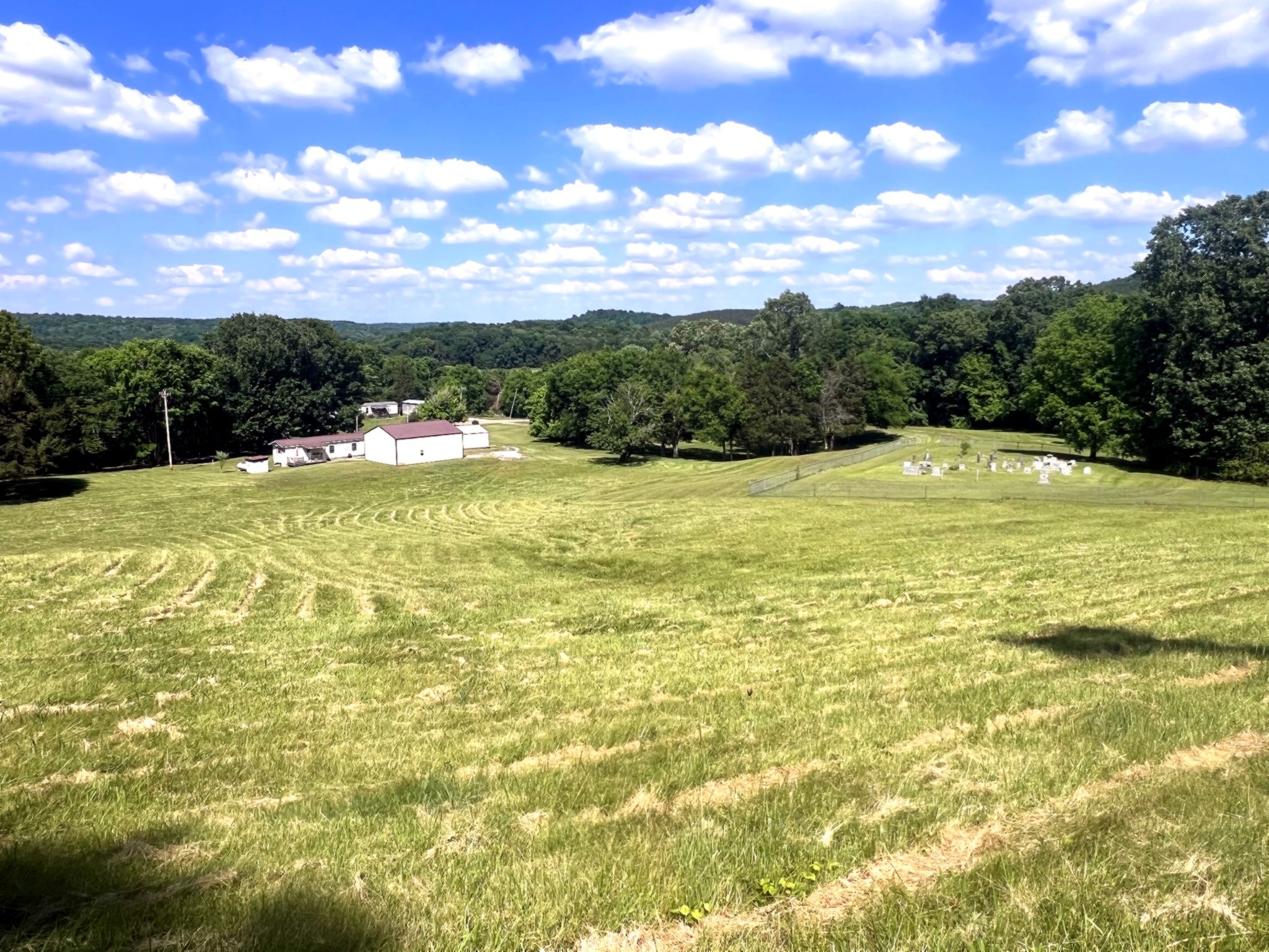 1133 Culps Bend Road Clifton TN 38425