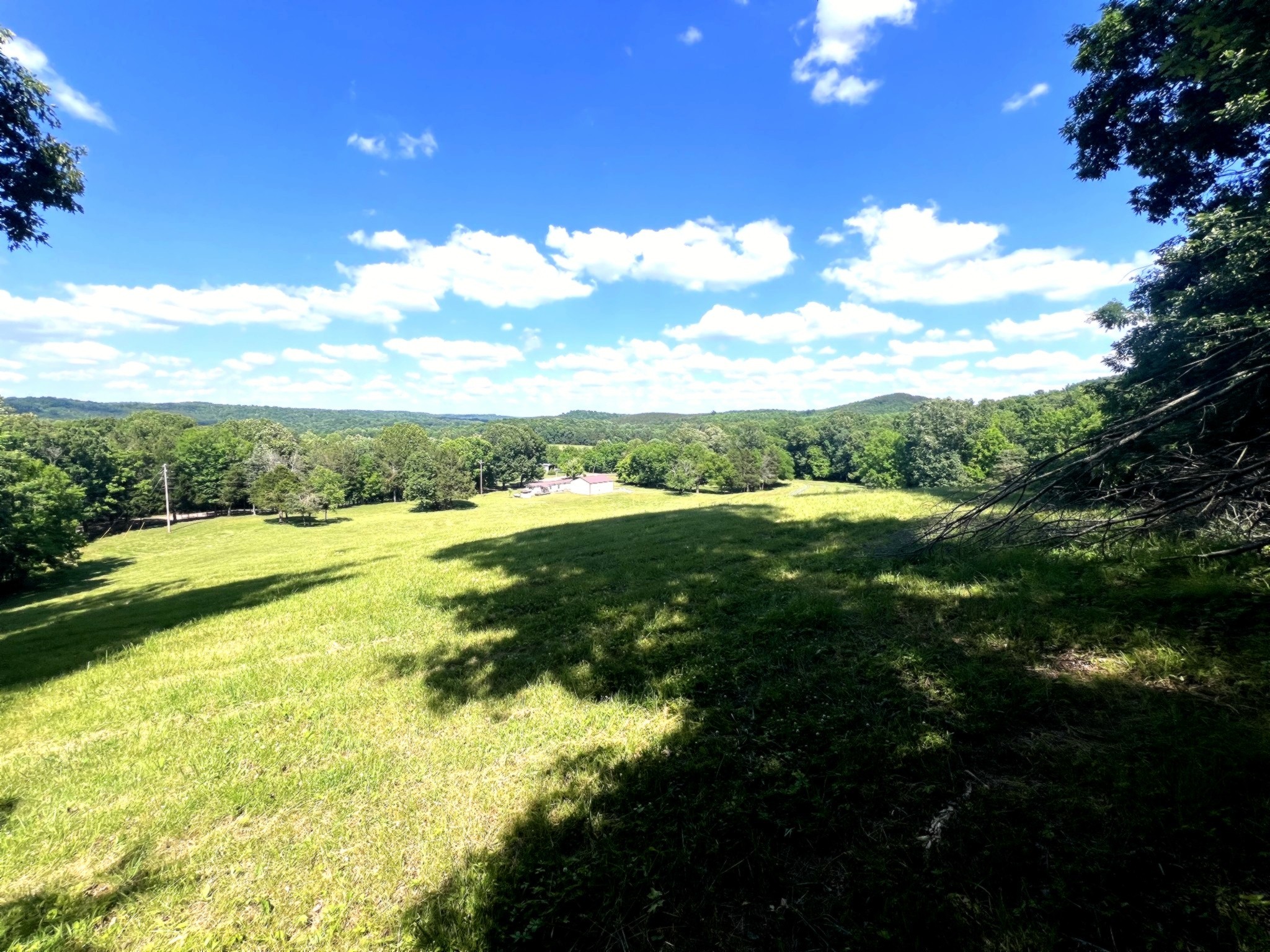 1133 Culps Bend Road Clifton TN 38425