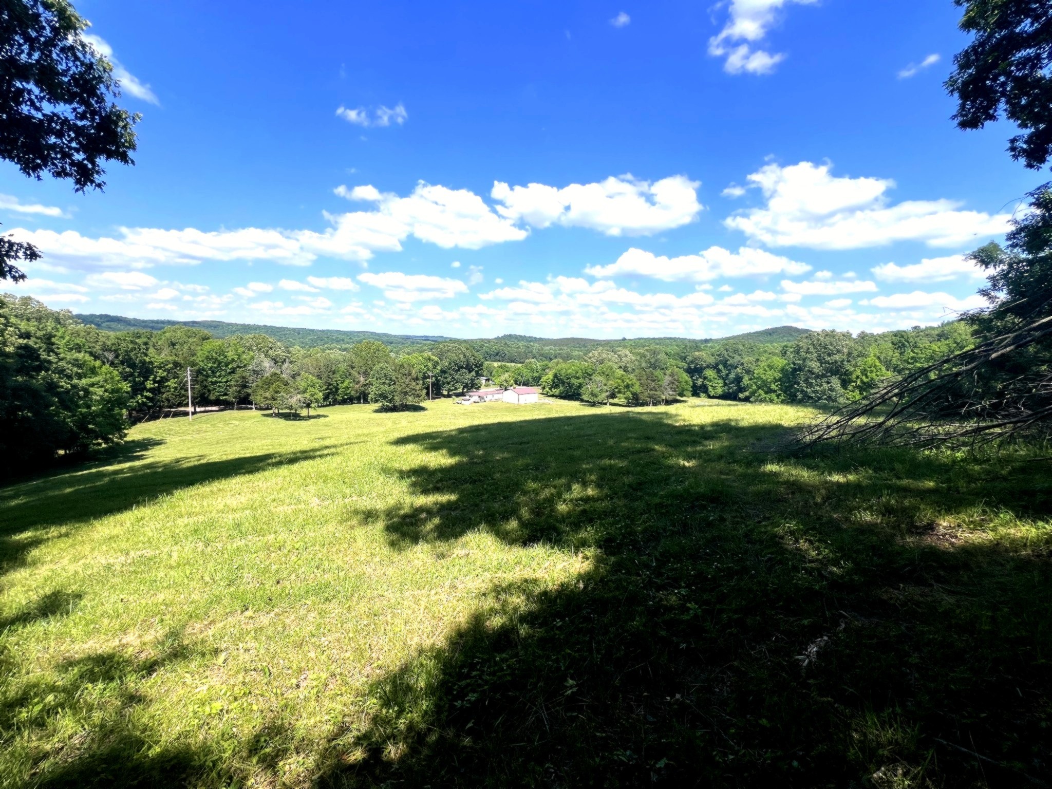 1133 Culps Bend Road Clifton TN 38425