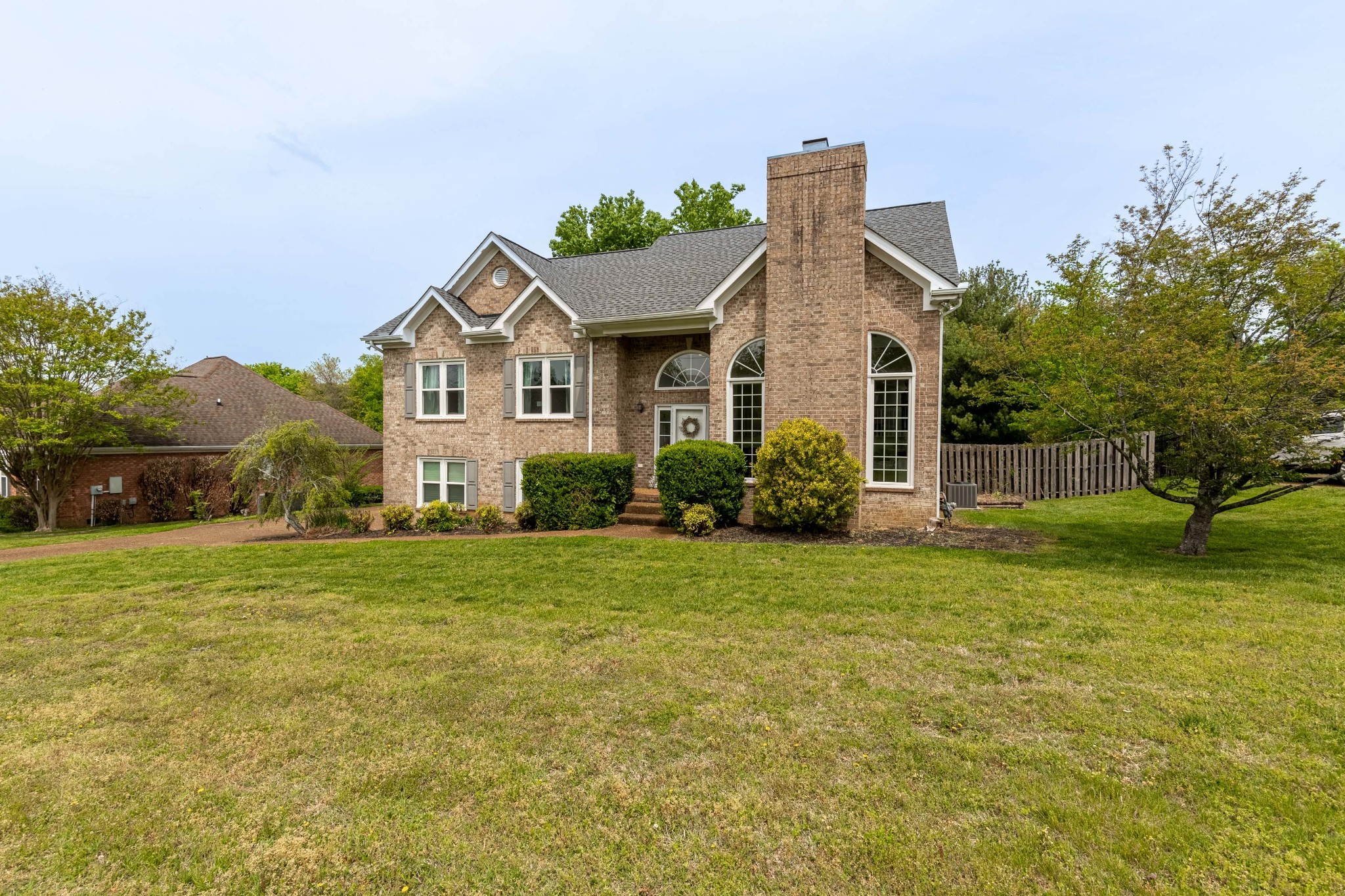 2920 Stewart Campbell Pointe Thompsons Station TN 37179