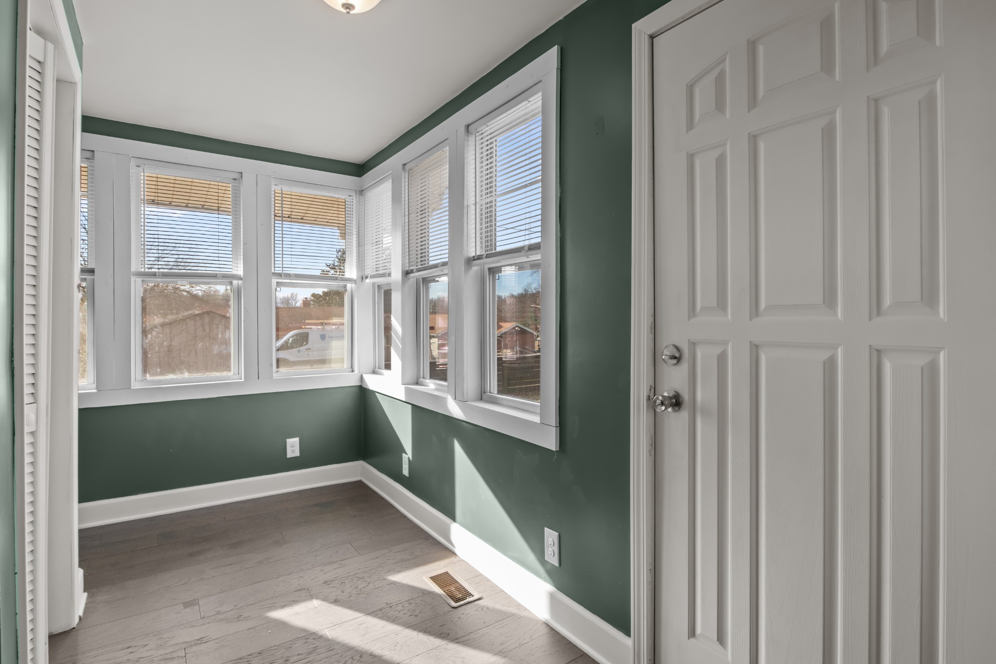 202 Parkway, W Dickson TN 37055