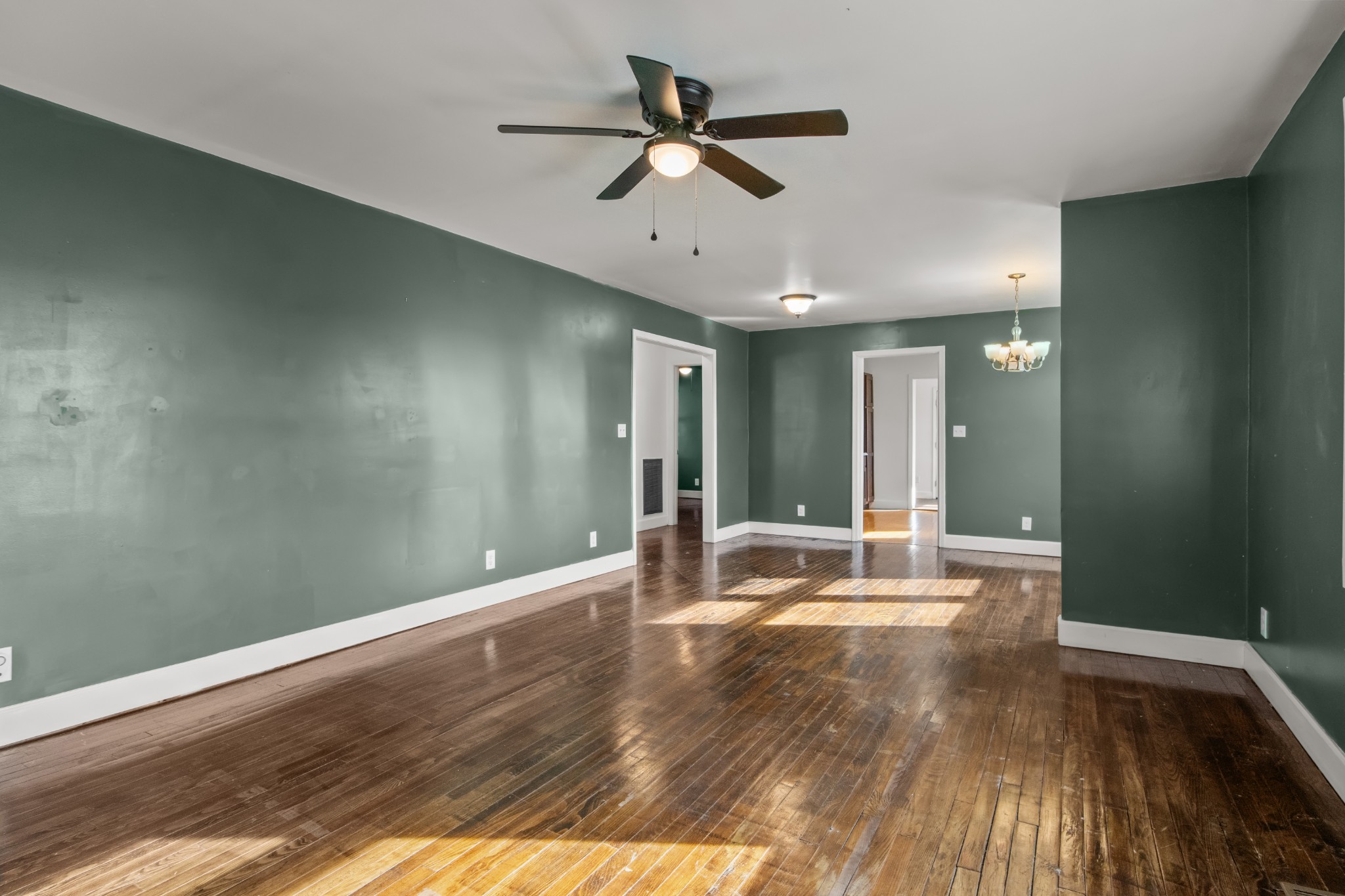 202 Parkway, W Dickson TN 37055