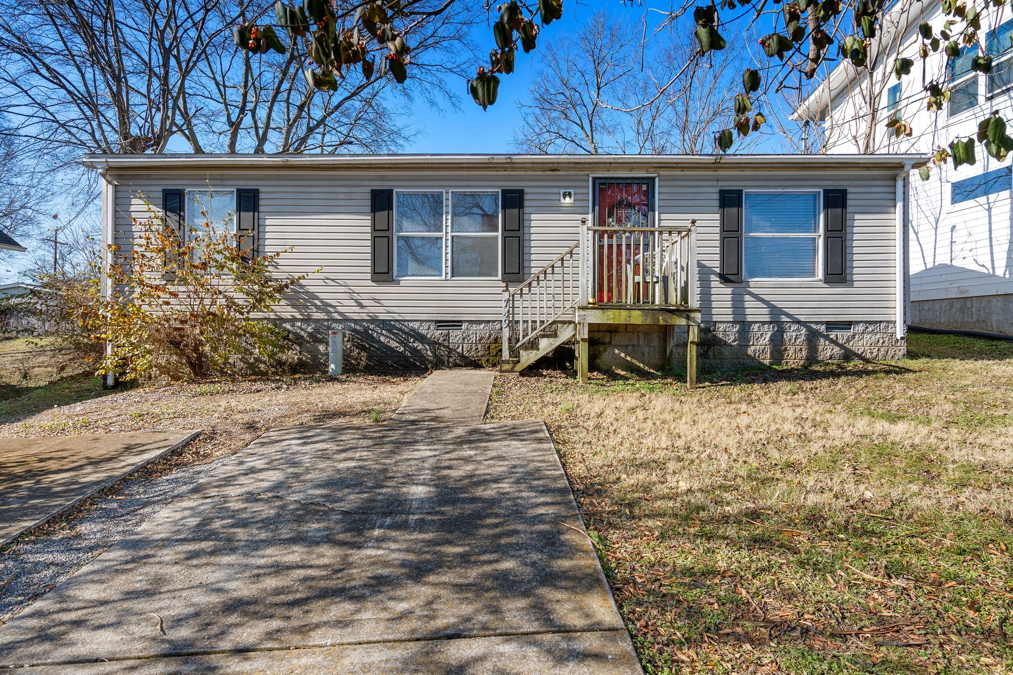 749 22nd Ave, N Nashville TN 37208