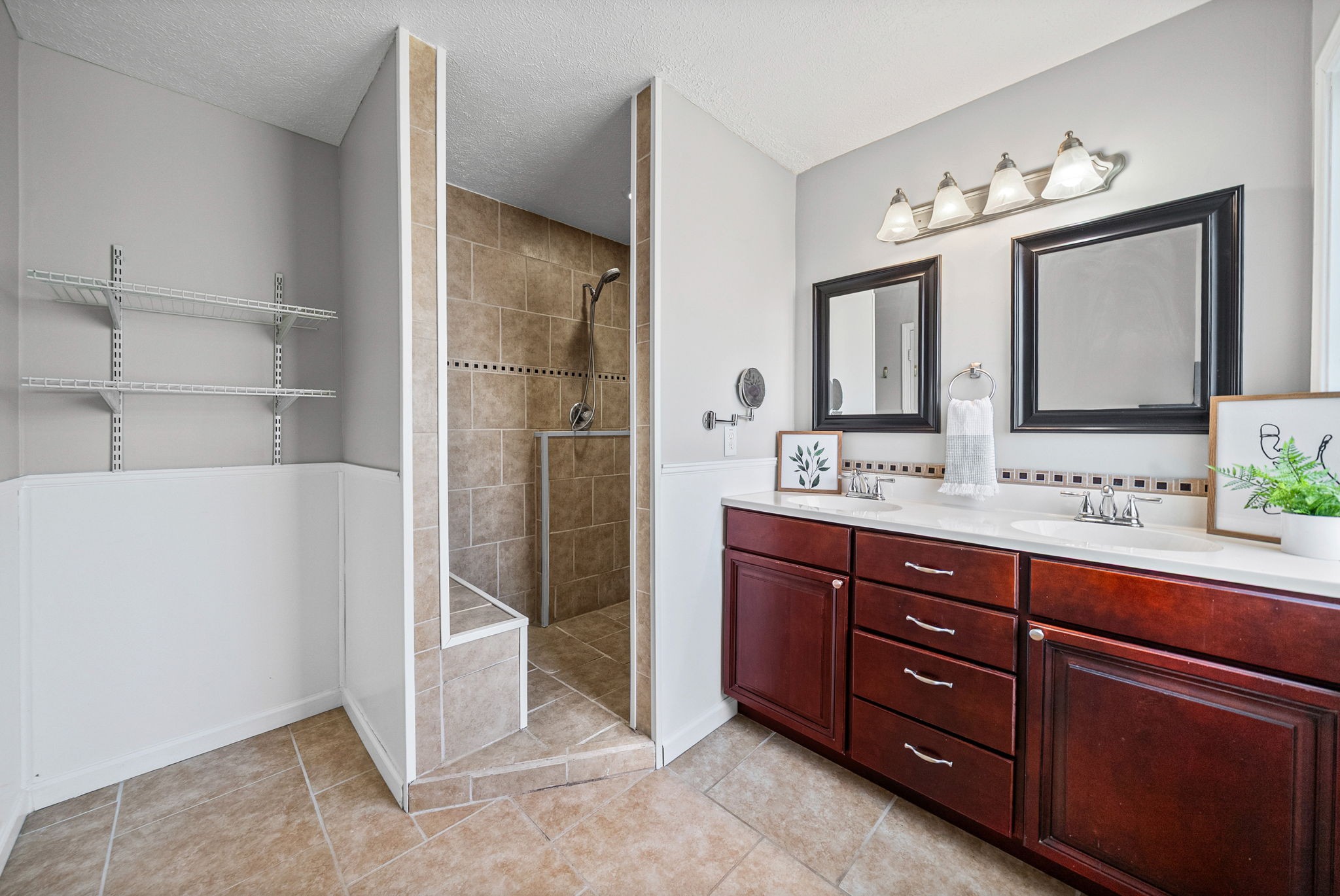 1165 Snoopy Drive Clarksville TN 37040