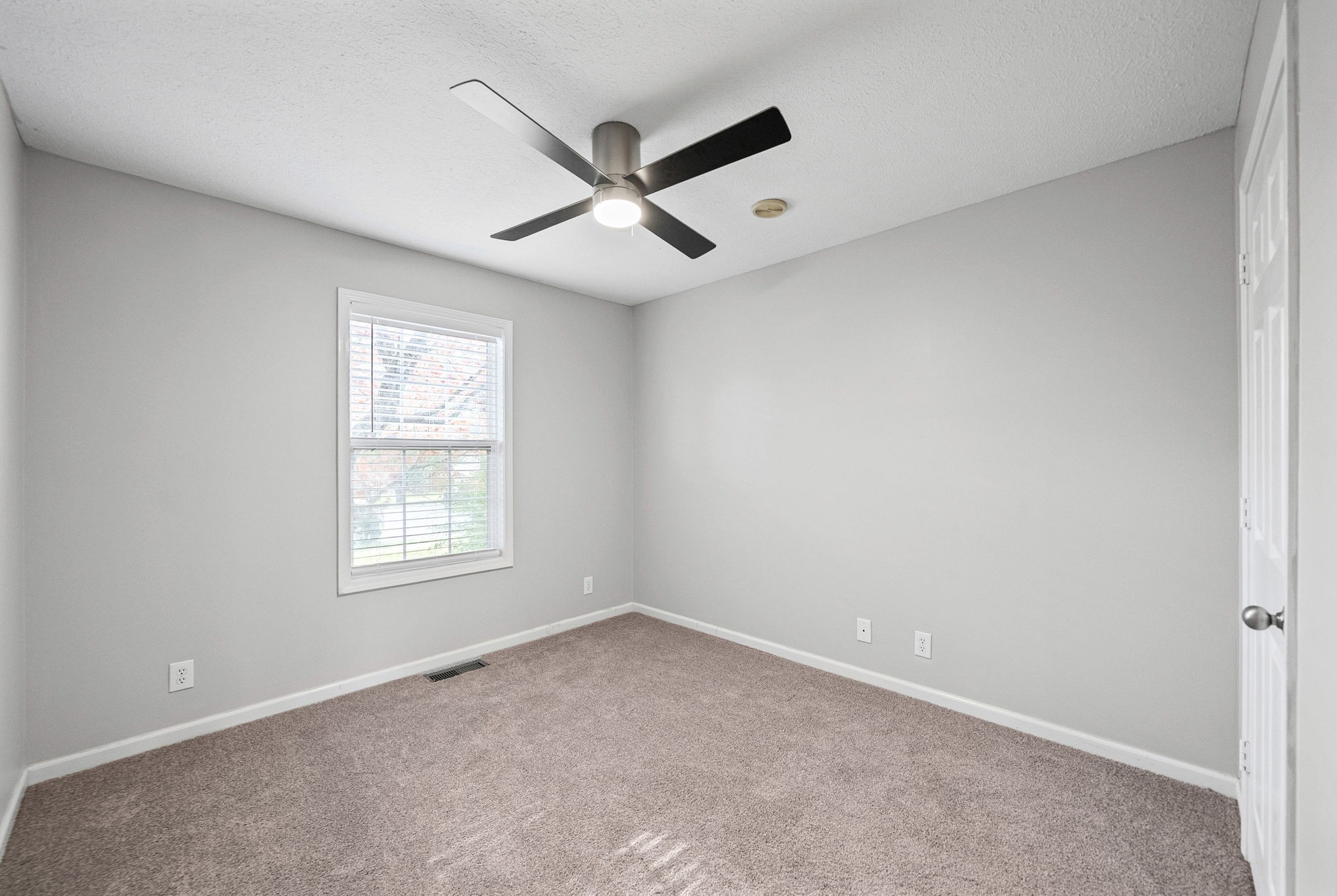 1165 Snoopy Drive Clarksville TN 37040