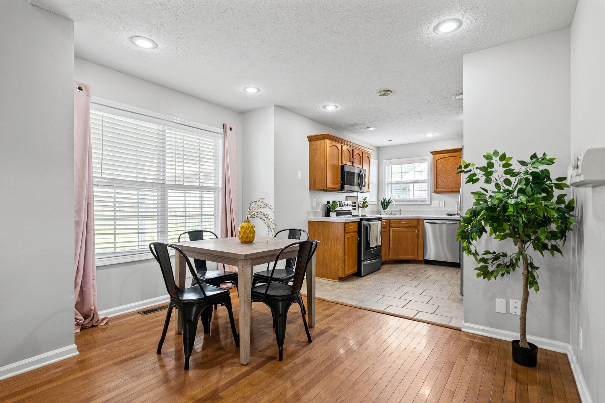1165 Snoopy Drive Clarksville TN 37040