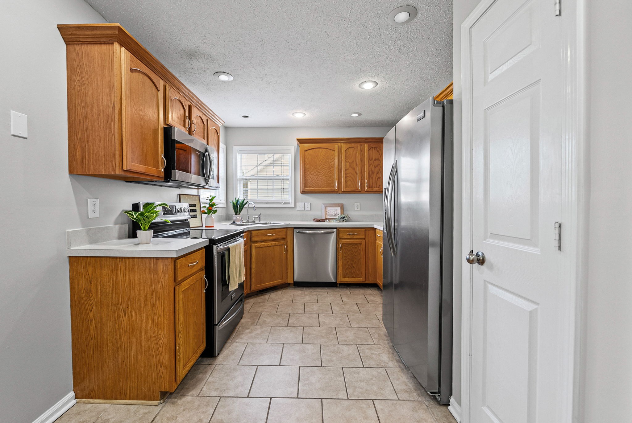1165 Snoopy Drive Clarksville TN 37040