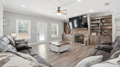667 Pete Sain Road Manchester TN 37355