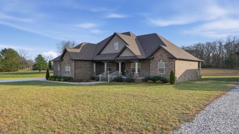 667 Pete Sain Road Manchester TN 37355
