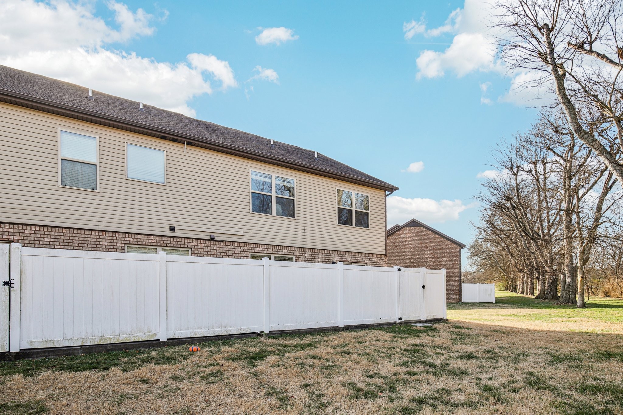 208 Saxony Way Gallatin TN 37066