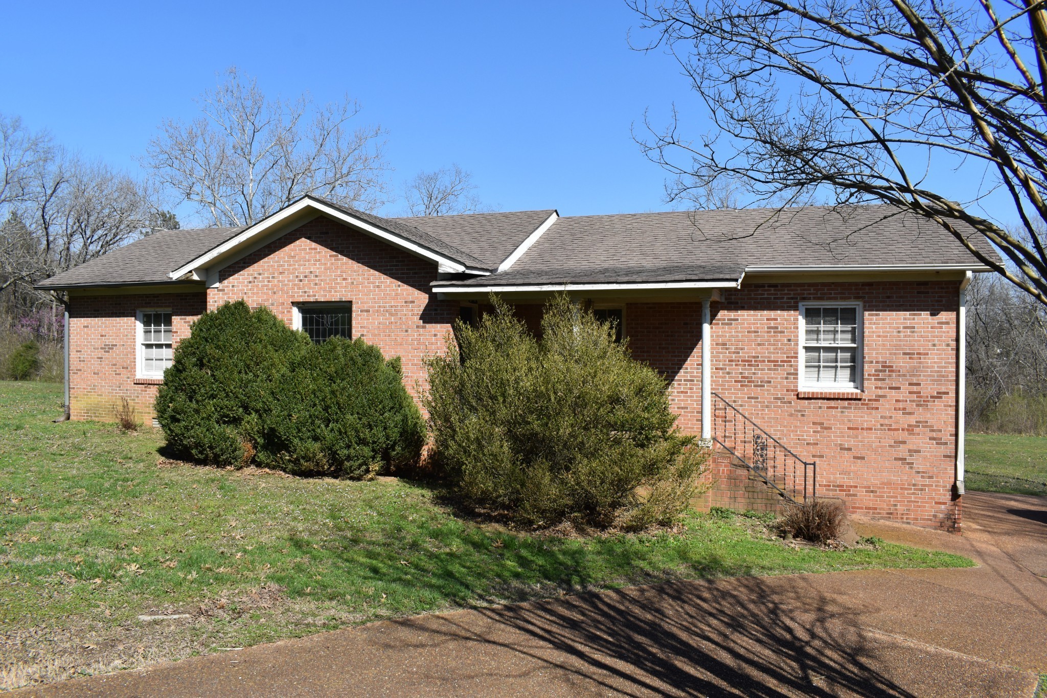 217 Bear Creek Pike Columbia TN 38401
