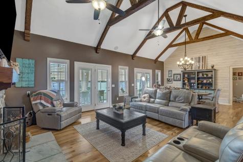 1017 Crowell Drive Christiana TN 37037