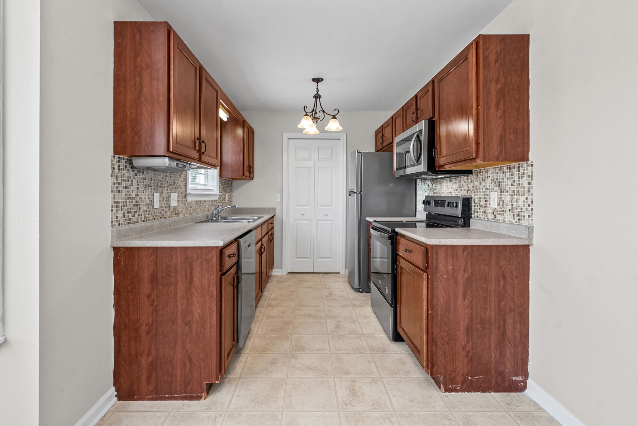 3865 Roscommon Way Clarksville TN 37040