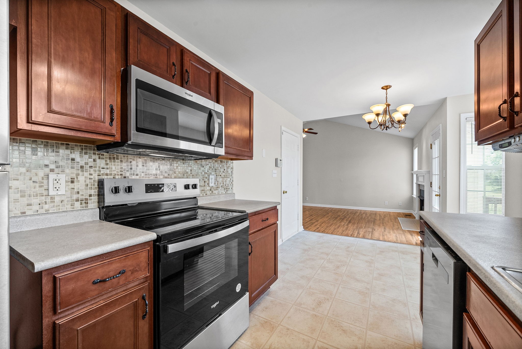 3865 Roscommon Way Clarksville TN 37040