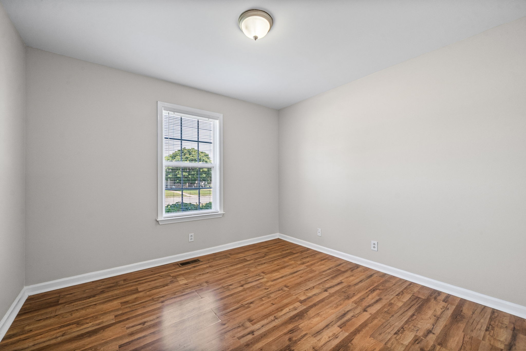 3865 Roscommon Way Clarksville TN 37040