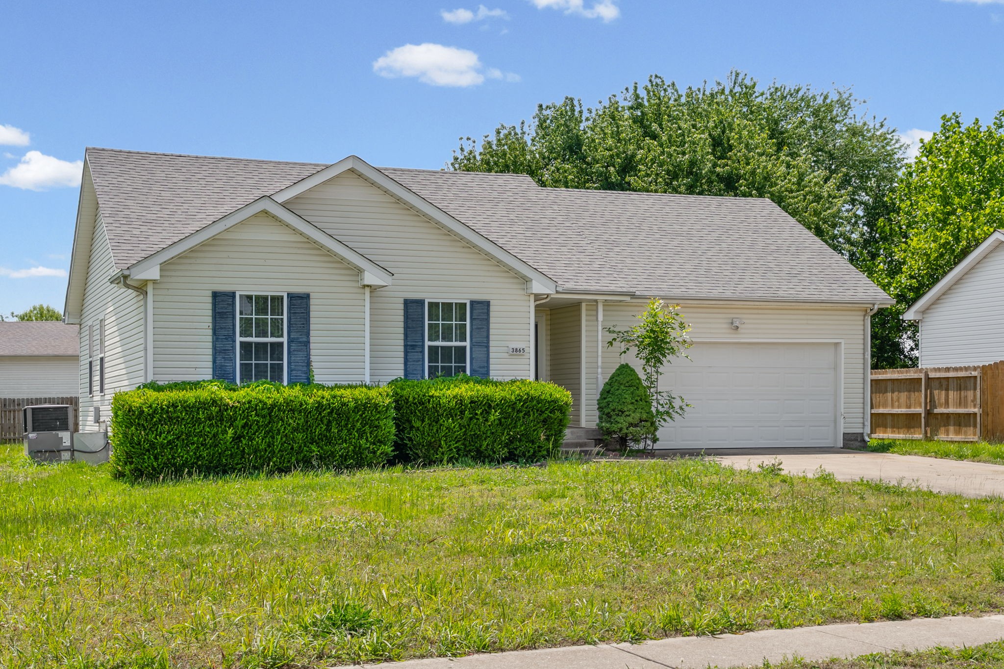 3865 Roscommon Way Clarksville TN 37040