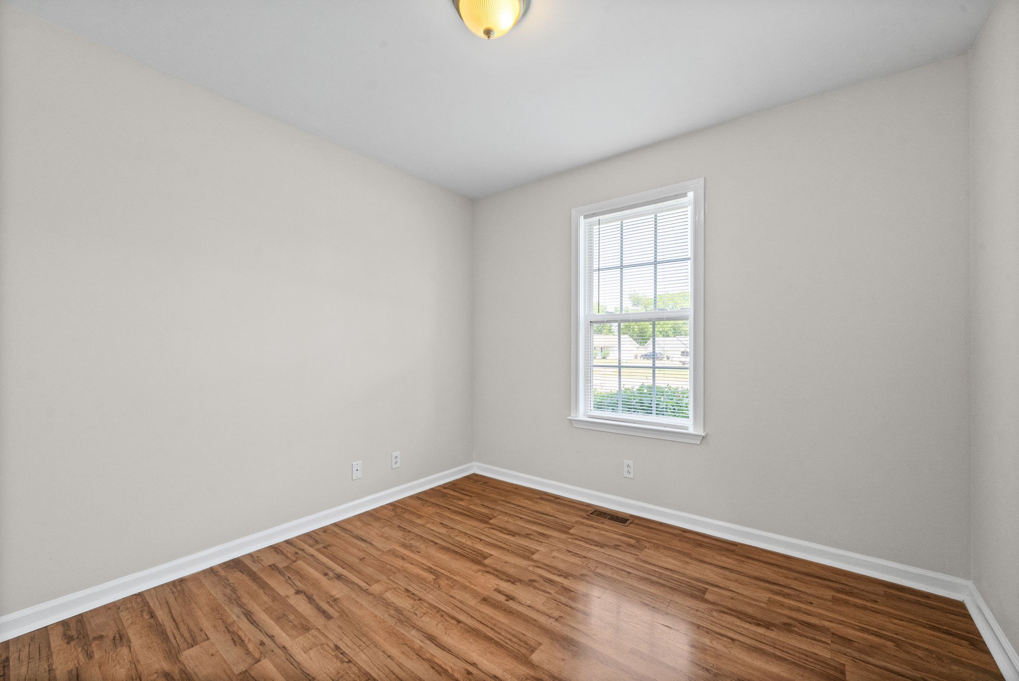 3865 Roscommon Way Clarksville TN 37040