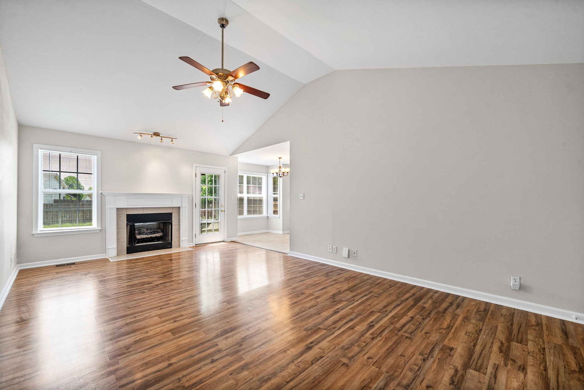 3865 Roscommon Way Clarksville TN 37040