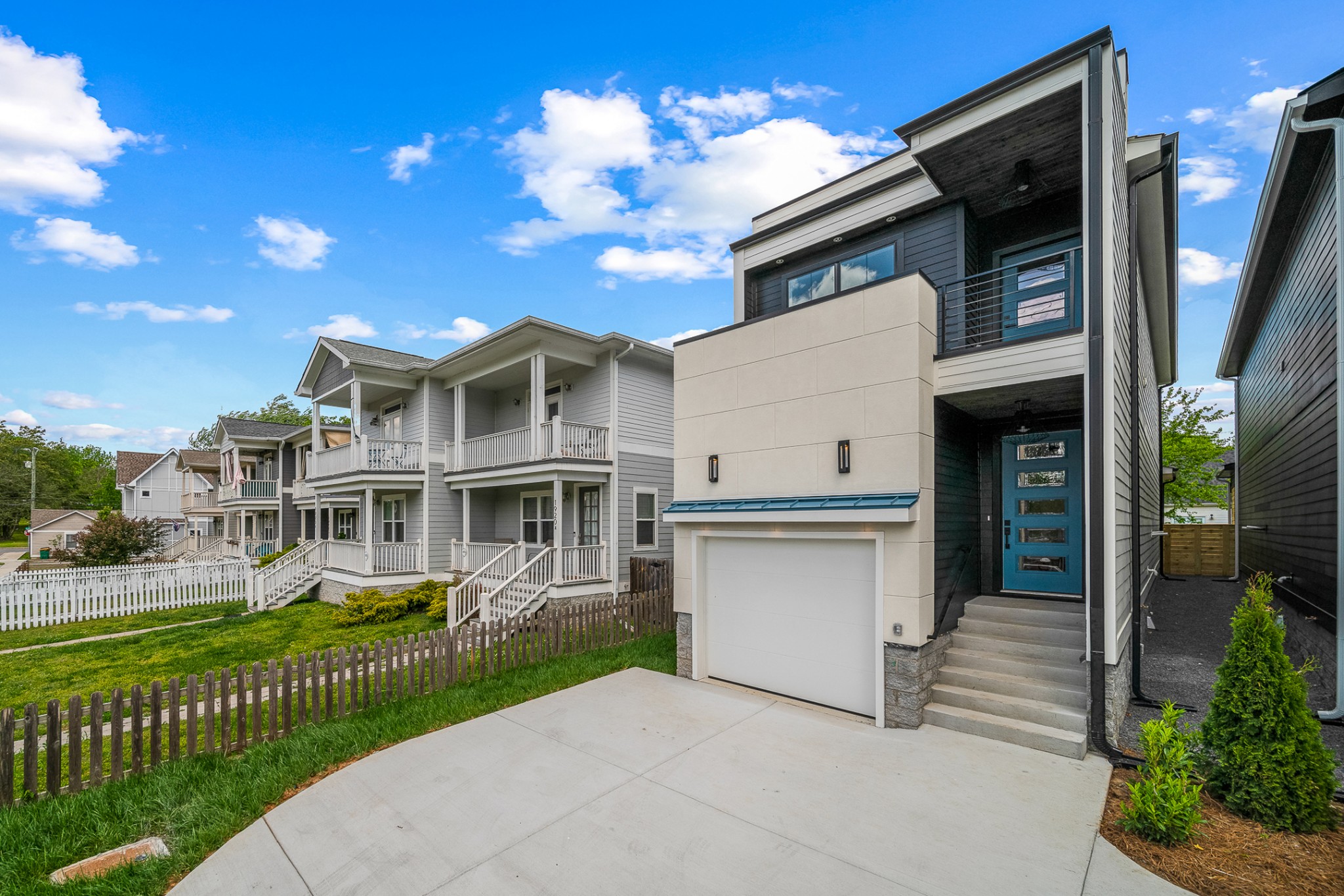 1916 14th Ave, N Nashville TN 37208