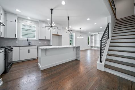 1916 14th Ave, N Nashville TN 37208