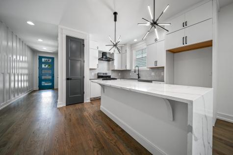 1916 14th Ave, N Nashville TN 37208
