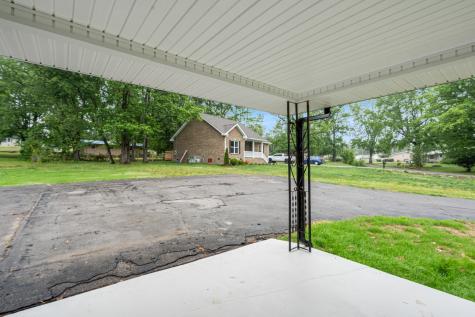 113 Brook Street Mc Ewen TN 37101