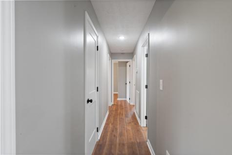 113 Brook Street Mc Ewen TN 37101