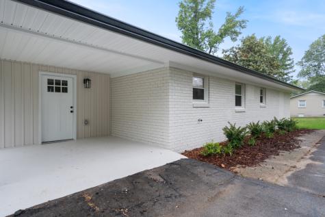113 Brook Street Mc Ewen TN 37101