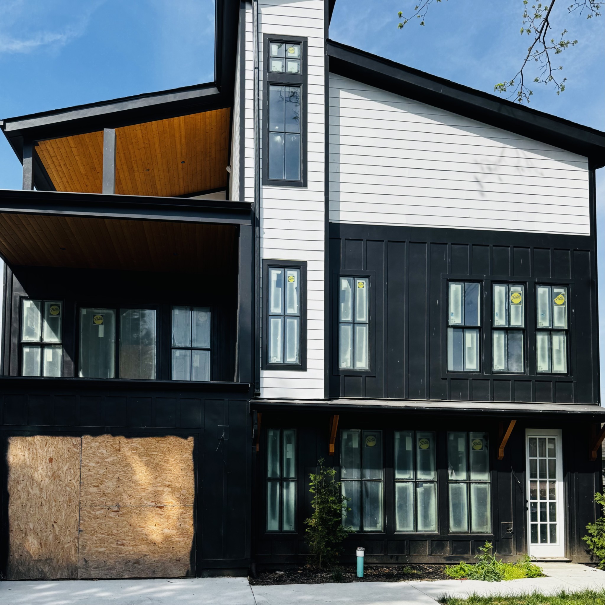 1808B 14th Ave, N Nashville TN 37208