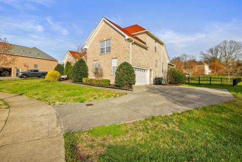 105 Berrington Court Hendersonville TN 37075