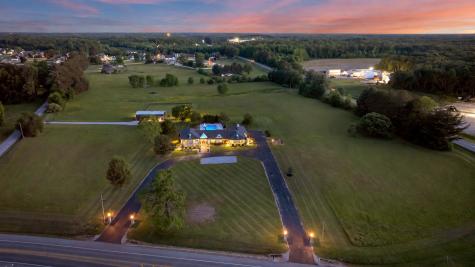 5016 Hillsboro Highway Hillsboro TN 37342