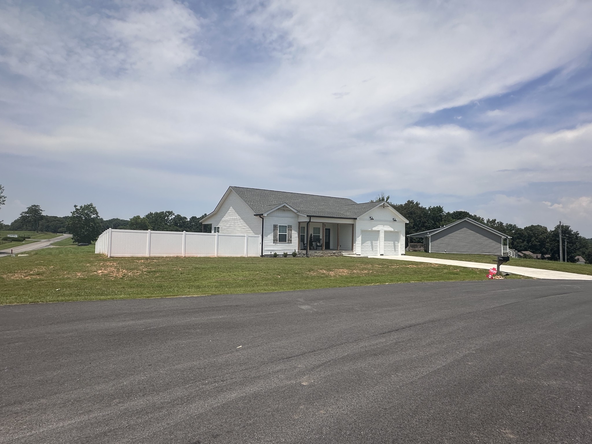 19 Emilys Way Cadiz KY 42211