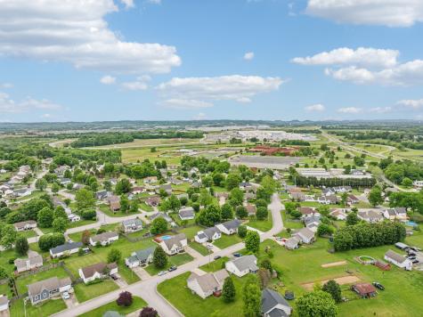 2808 Belle Meade Place Columbia TN 38401