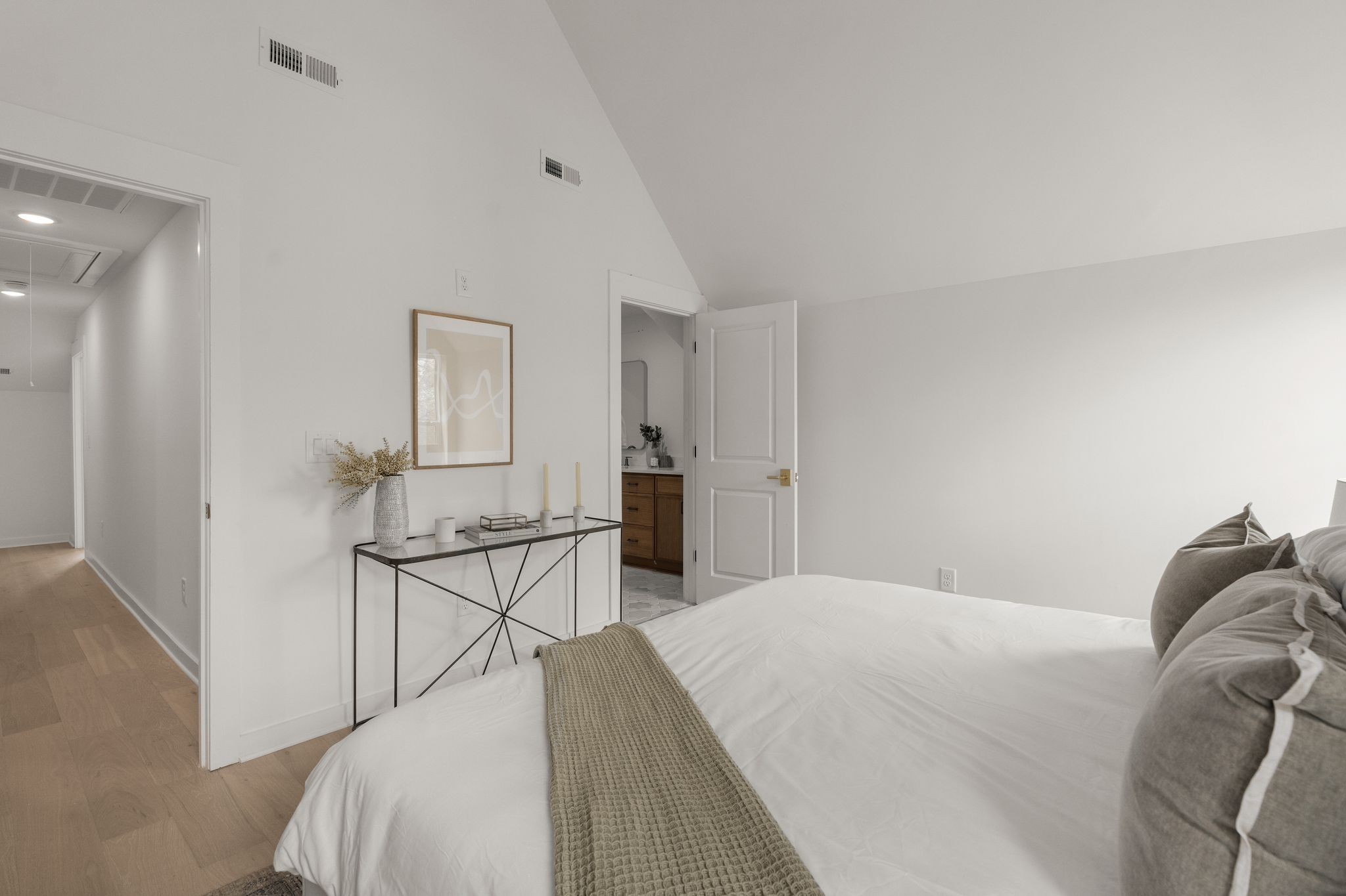 917 Cheatham Place Nashville TN 37208