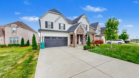 14 Bristol Court Lebanon TN 37090