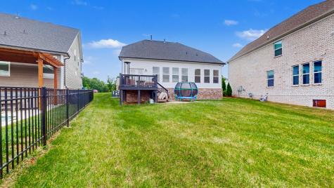 14 Bristol Court Lebanon TN 37090