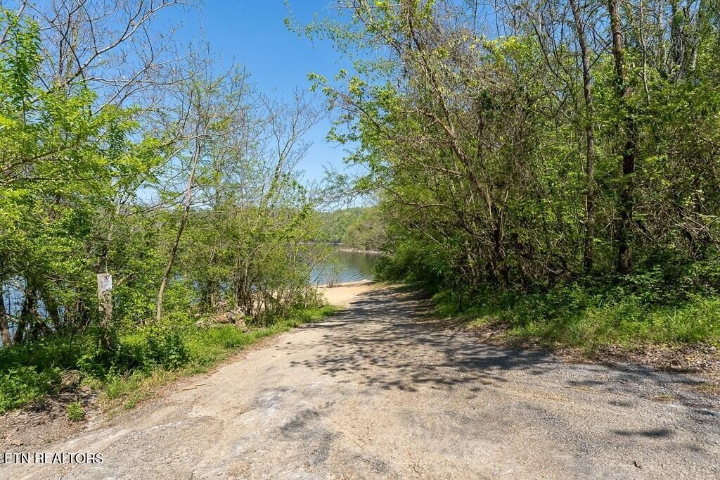 588 Austin Bottom Road Baxter TN 38544