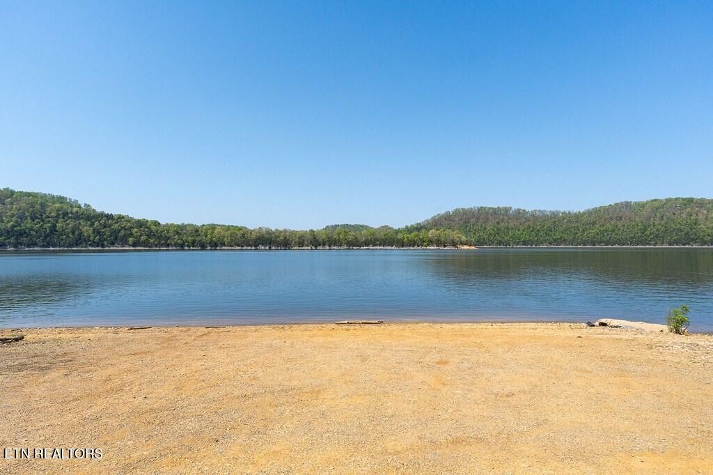 588 Austin Bottom Road Baxter TN 38544