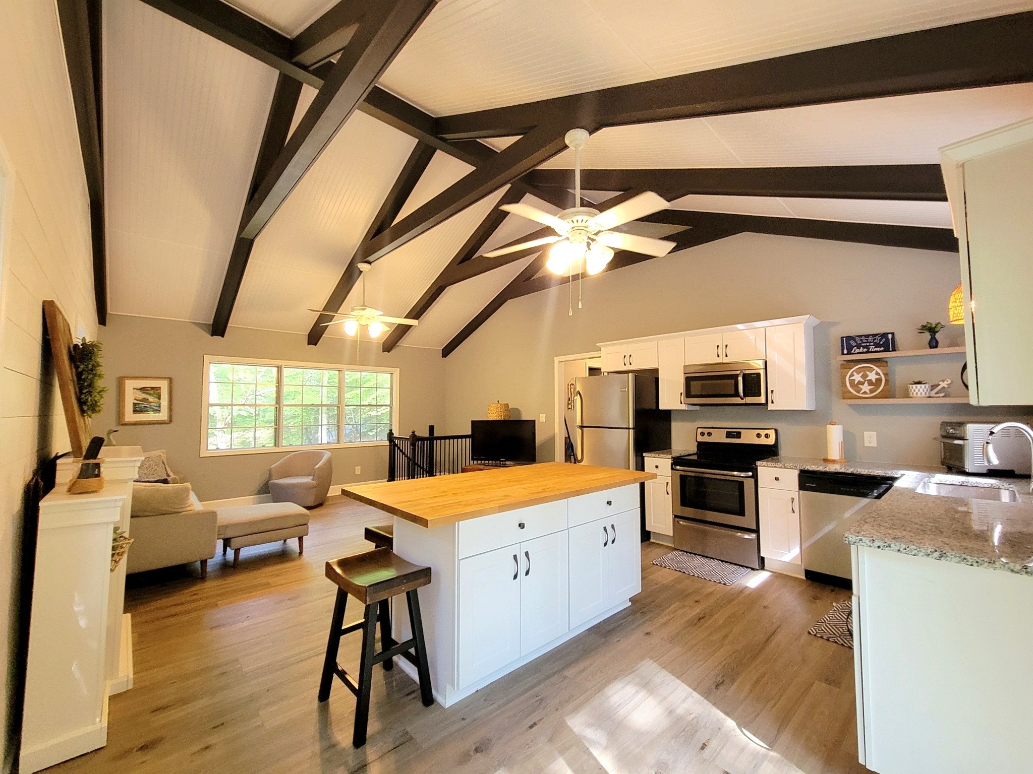 1377 Four Seasons Drive Smithville TN 37166