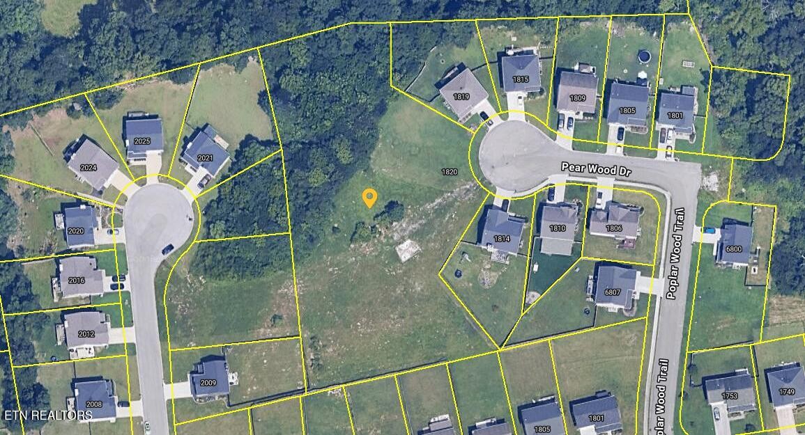 1820 Pear Wood & 0 Mahogany Wood Trail Knoxville TN 37920
