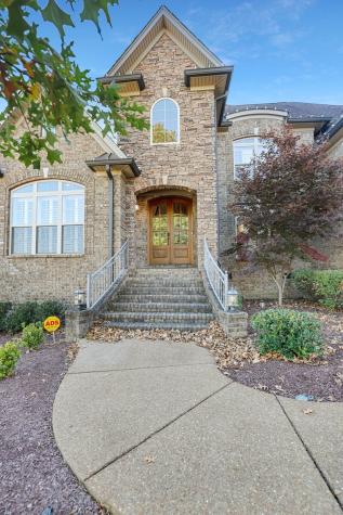 142 Waters Hill Circle Lebanon TN 37087
