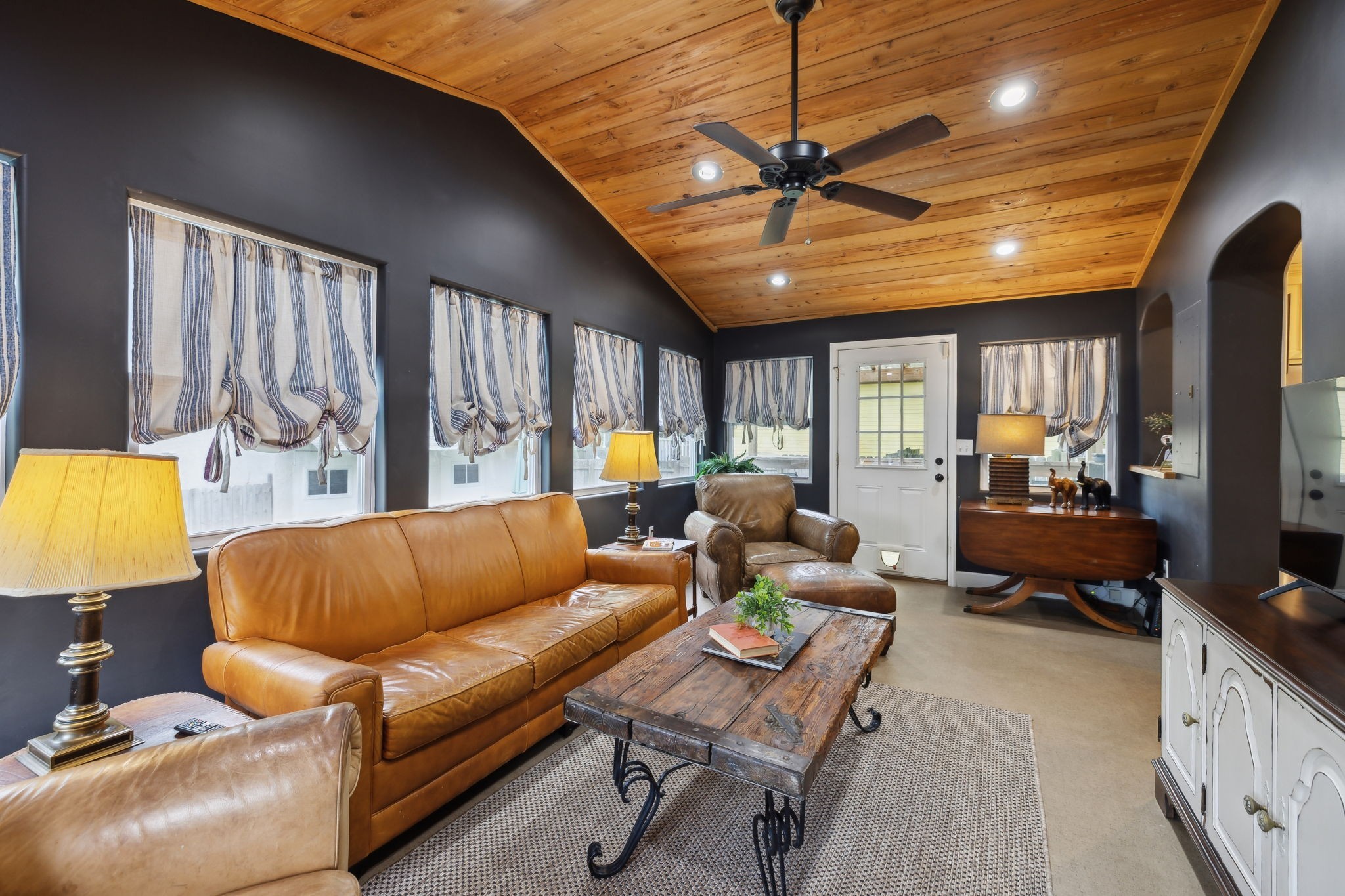 103 S Park Street Hohenwald TN 38462