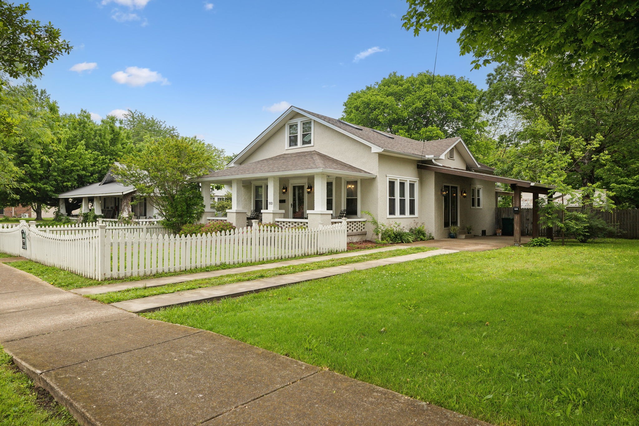103 S Park Street Hohenwald TN 38462