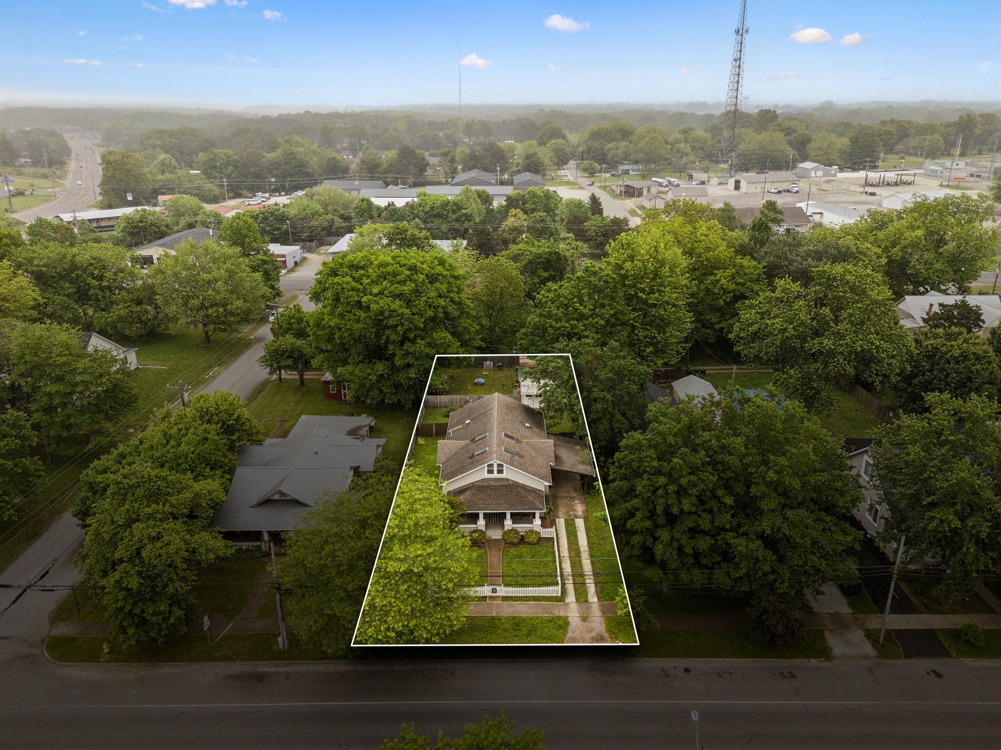 103 S Park Street Hohenwald TN 38462