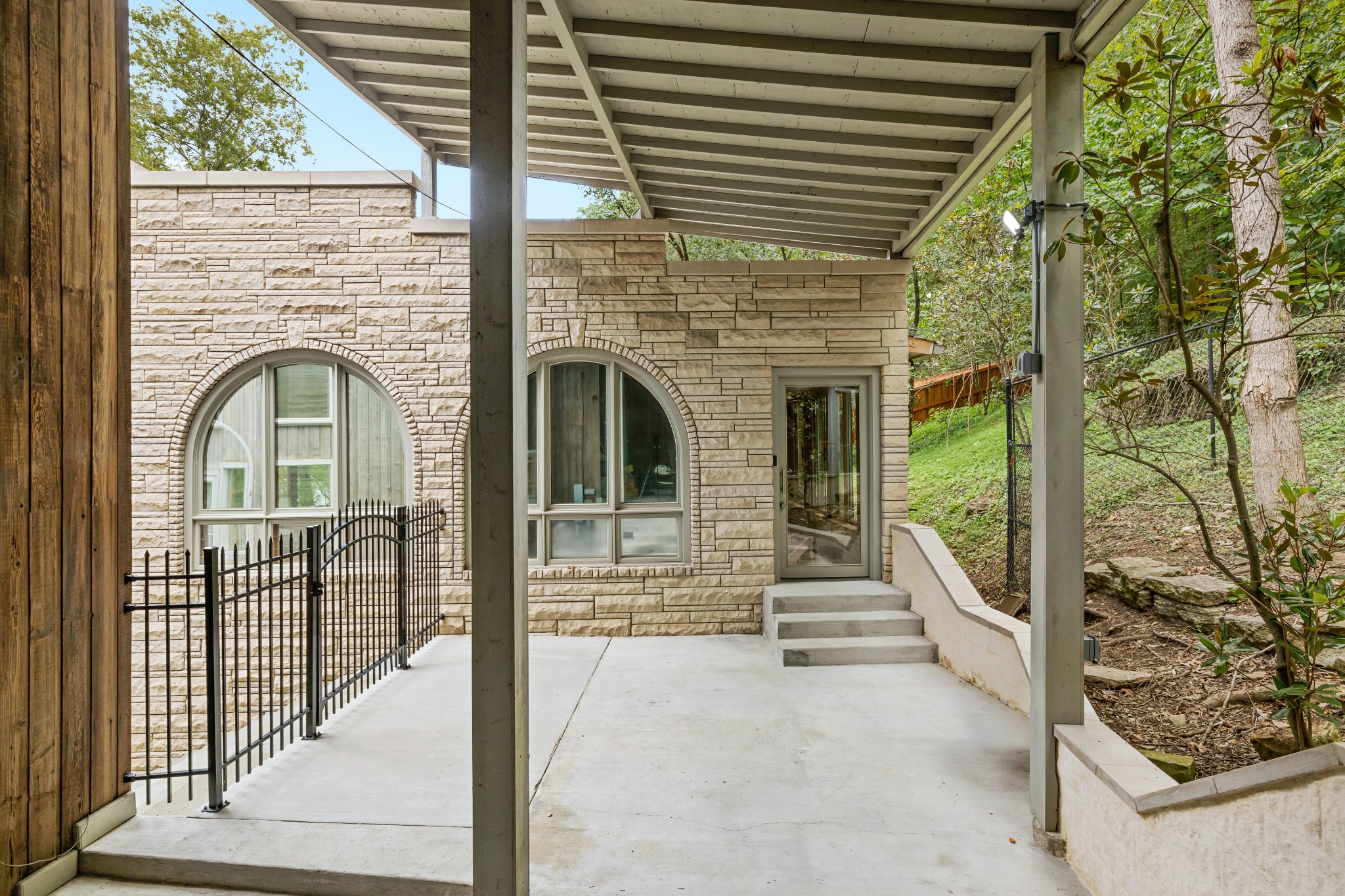 5729 Stoneway Trail Nashville TN 37209