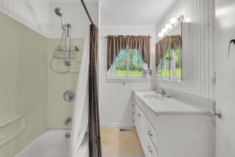 2484 Center Point Road Hendersonville TN 37075