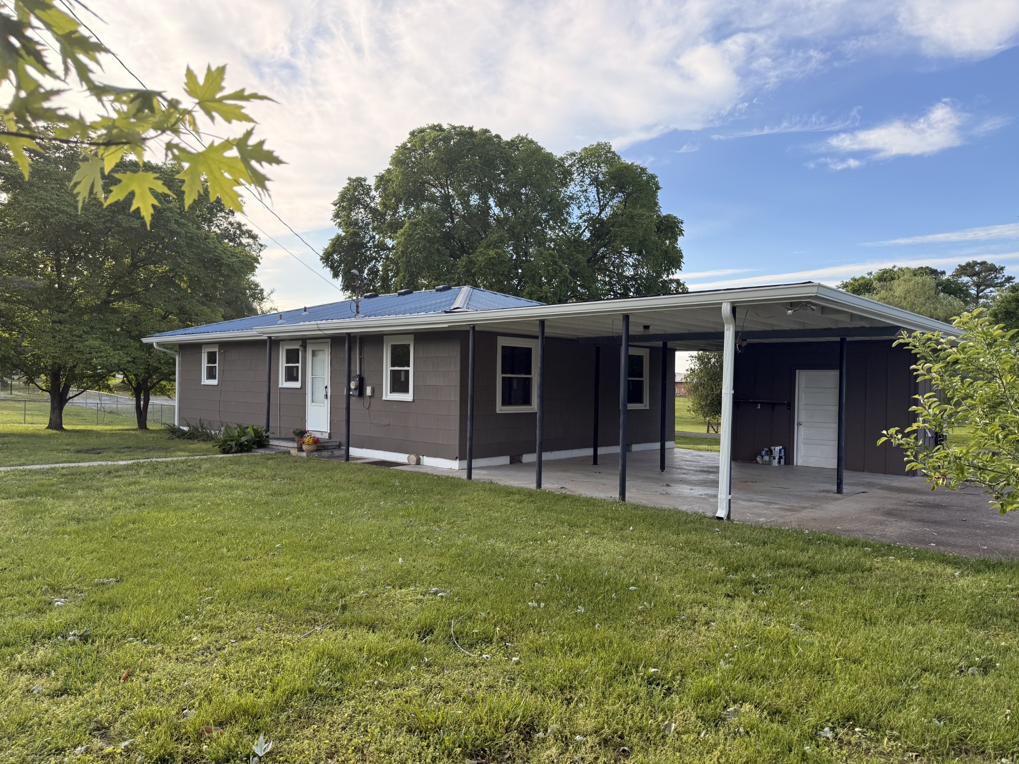 122 Mcintosh Avenue Cumberland City TN 37050